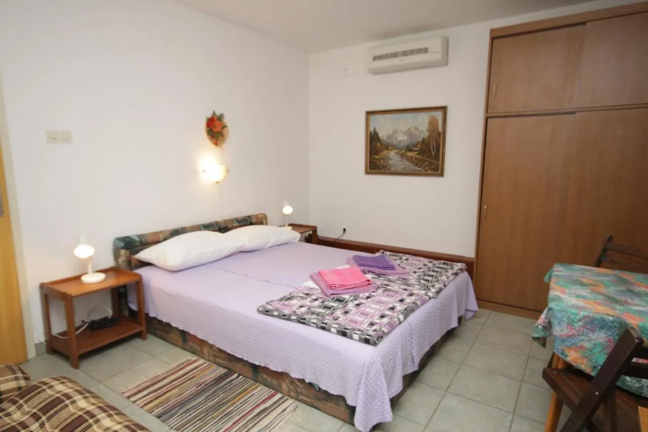 Studio Mali Losinj 7953A Croatia